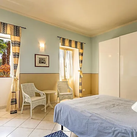 Palazzina Giardinolago Daire