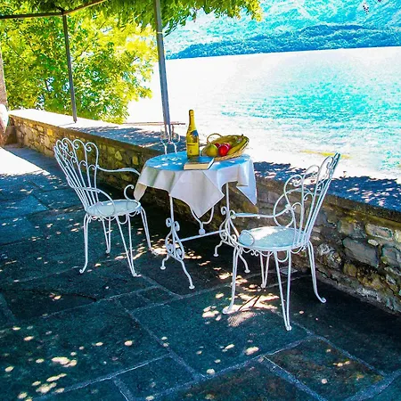 Palazzina Giardinolago * Gravedona