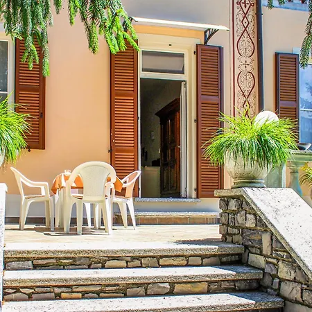 Palazzina Giardinolago Apartment Gravedona